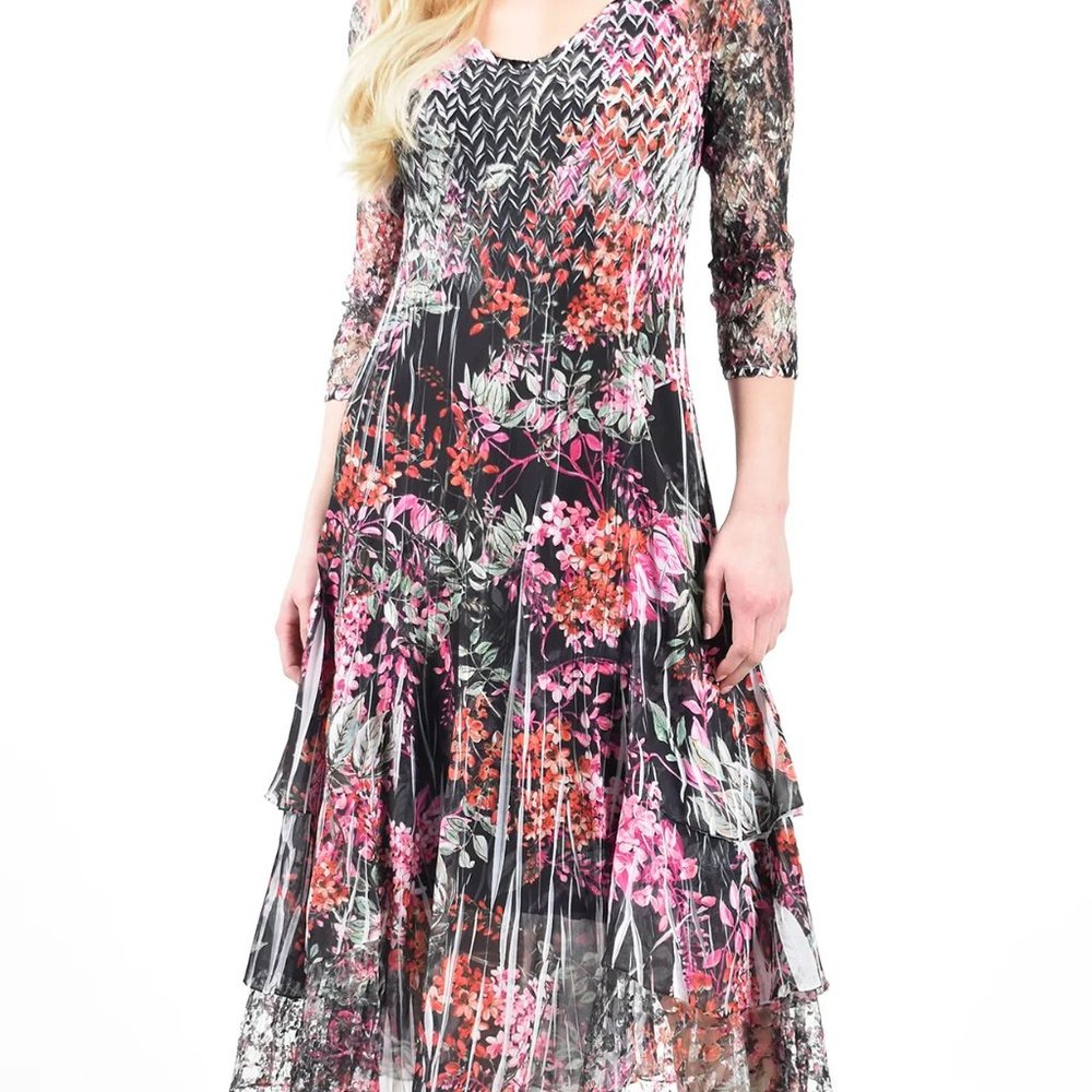 BEAUTIFUL Komarov New S lace DRESS, roses, Black & Pink LINED, FLOWING